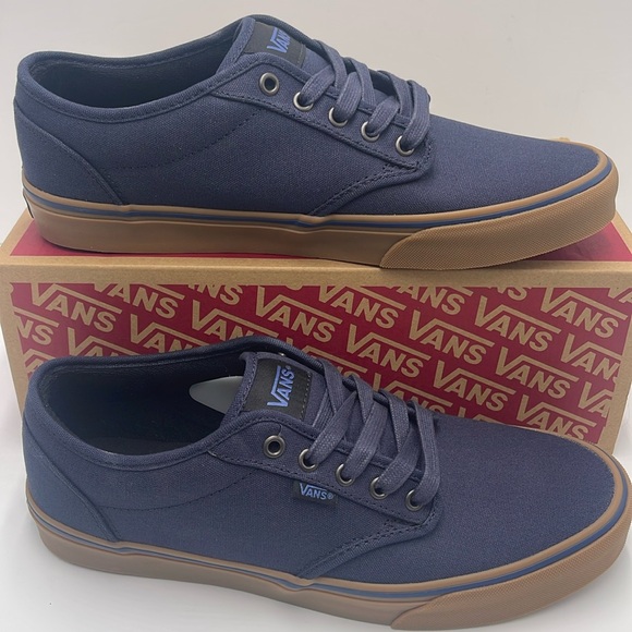 Vans WMNS Blue Canvas Sneakers with Gum Sole Vans Atwood
(12 Oz Canvas) Navy/Gum - Picture 2 of 16